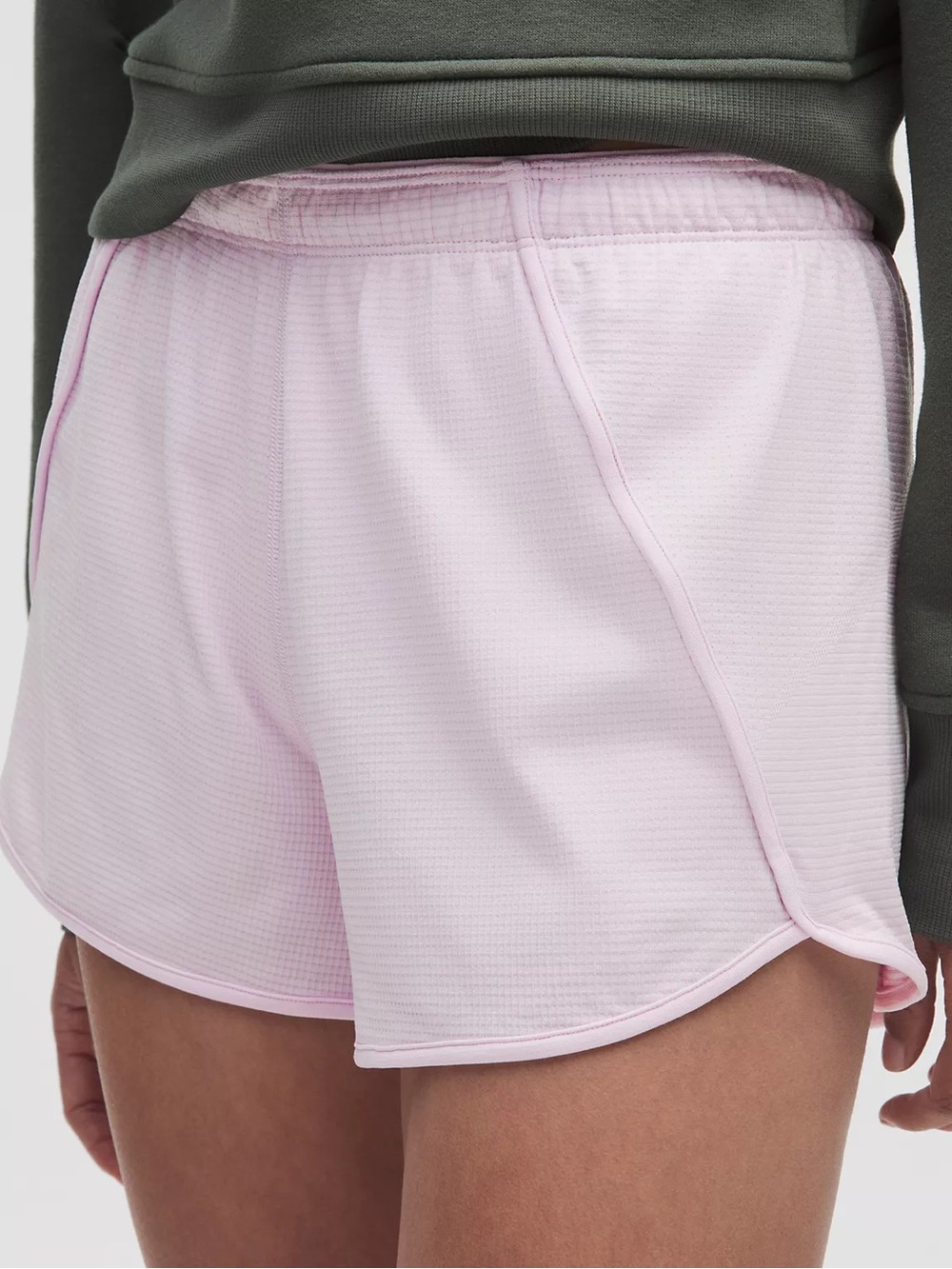 Lululemon Swiftly Mid-Rise Short 3”